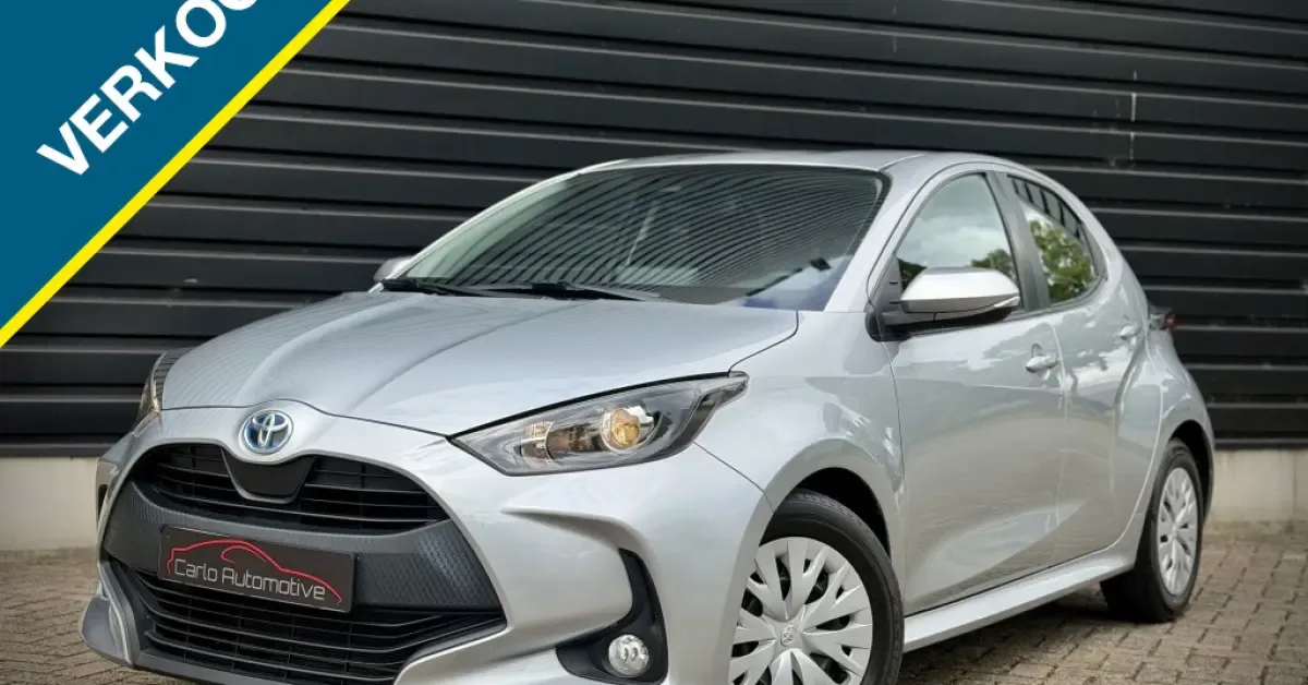 Toyota Yaris (2022) — foto 1