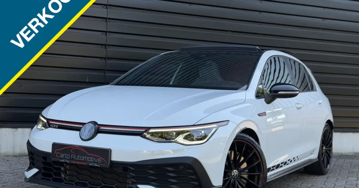Volkswagen Golf (2022) — foto 1