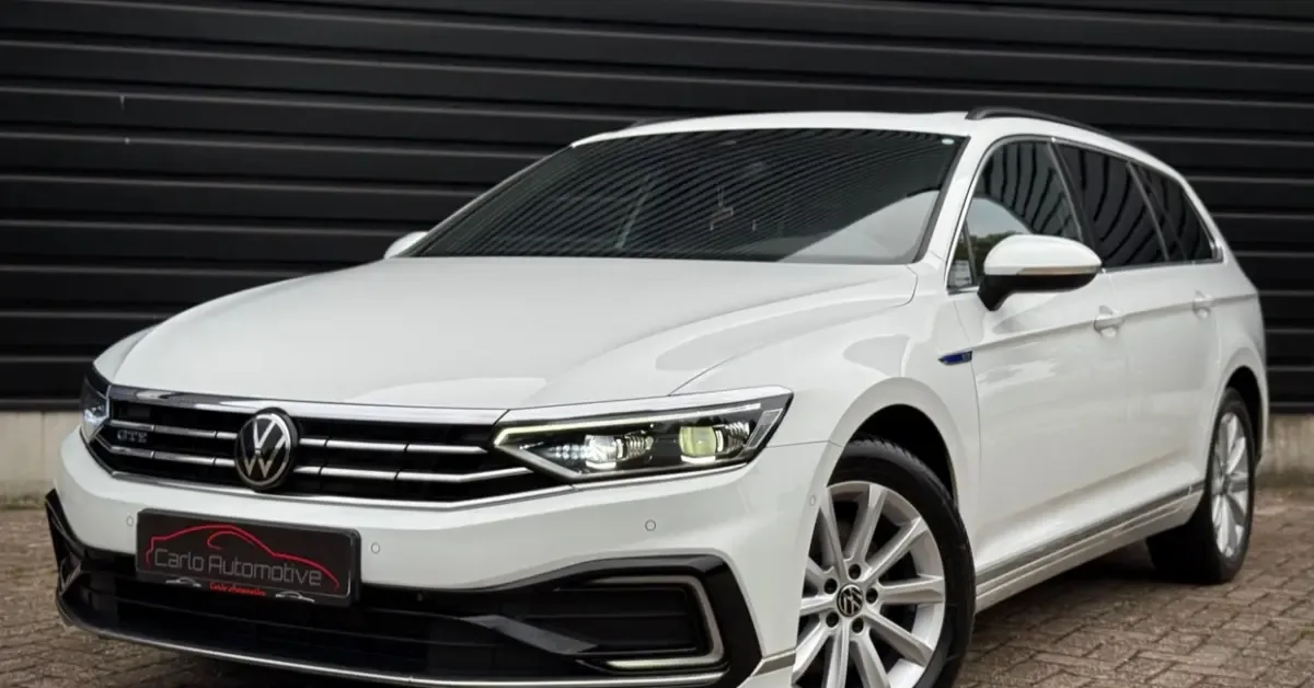 Volkswagen Passat (2021) — foto 1