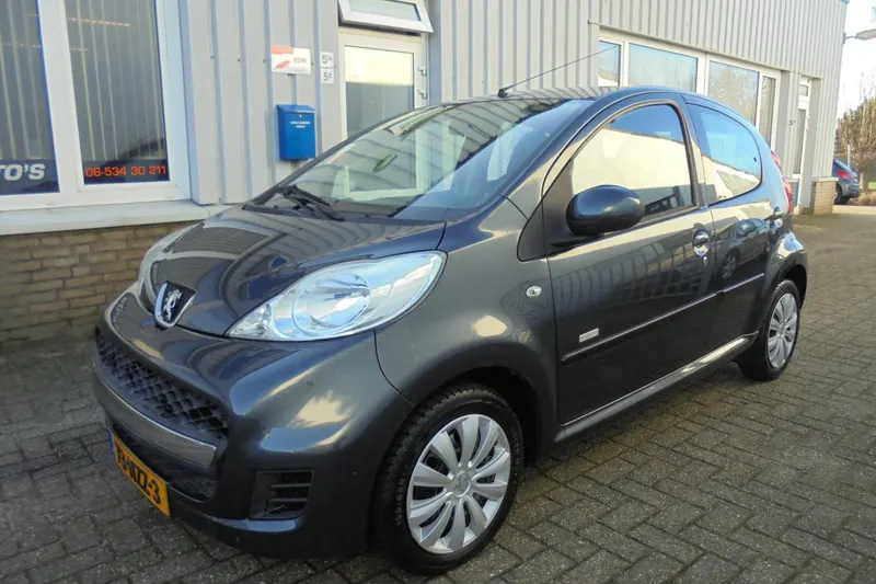 Peugeot 107 (2010)