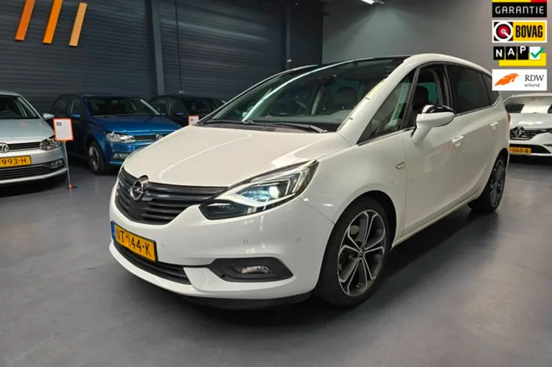 Opel Zafira (2017)