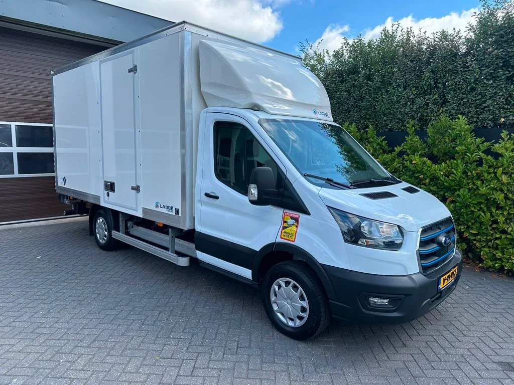 Ford E-Transit (2025) — foto 1