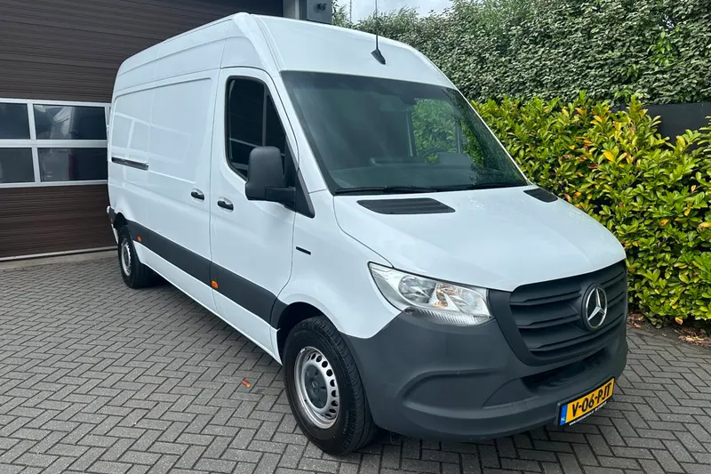 Mercedes-Benz eSprinter (2024)