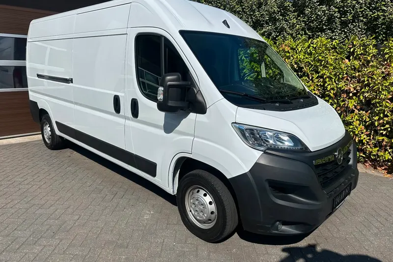 Opel MOVANO (2024)