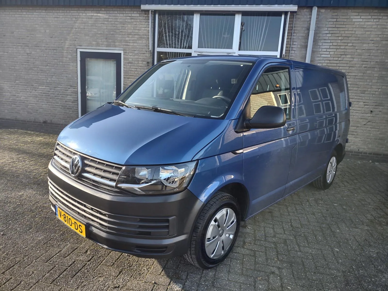 Volkswagen Transporter (2017) — foto 1