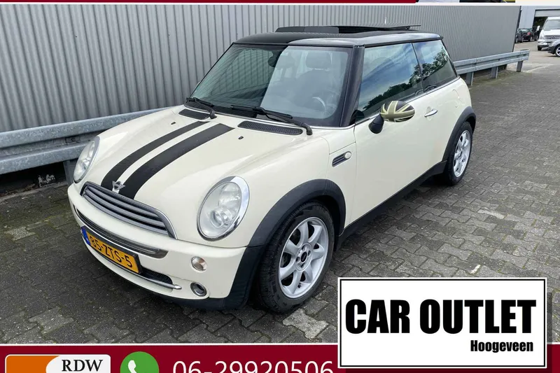 MINI Cooper (2005)