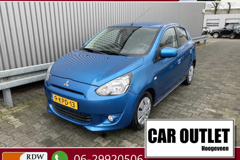 Mitsubishi Space Star (2013)