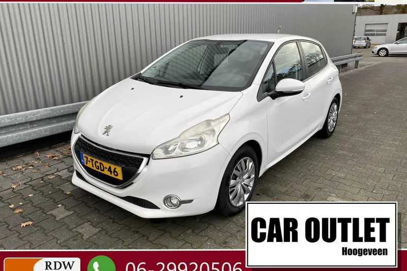 Peugeot 208 (2013)