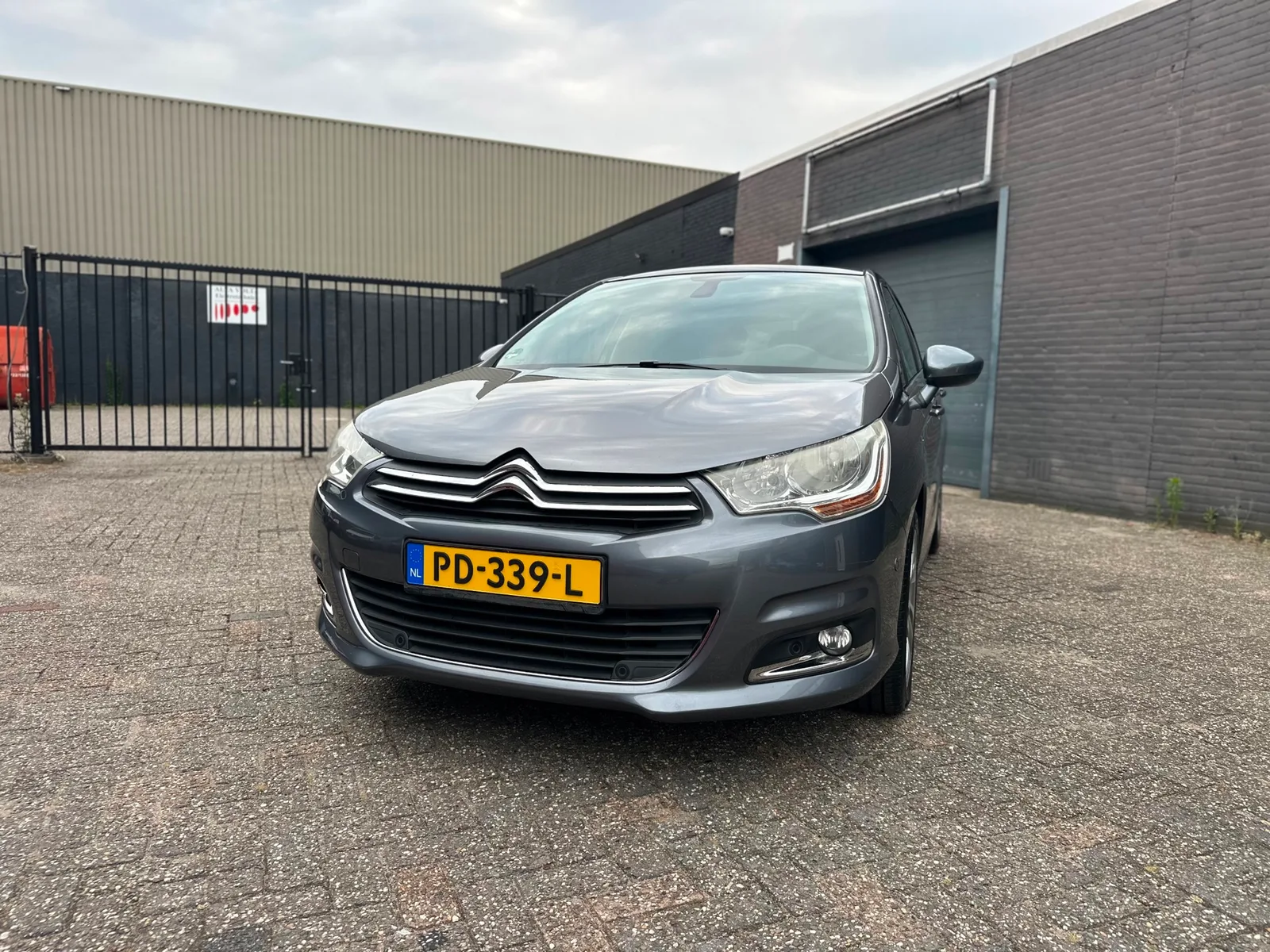 Citroën C4 (2011) — foto 1