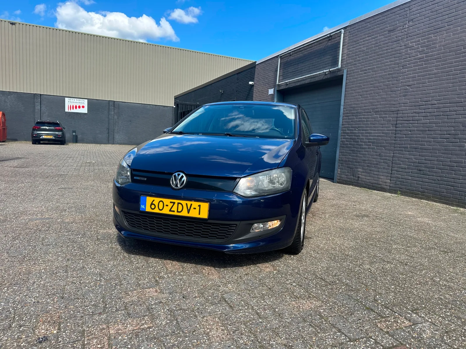 Volkswagen Polo (2012) — foto 1