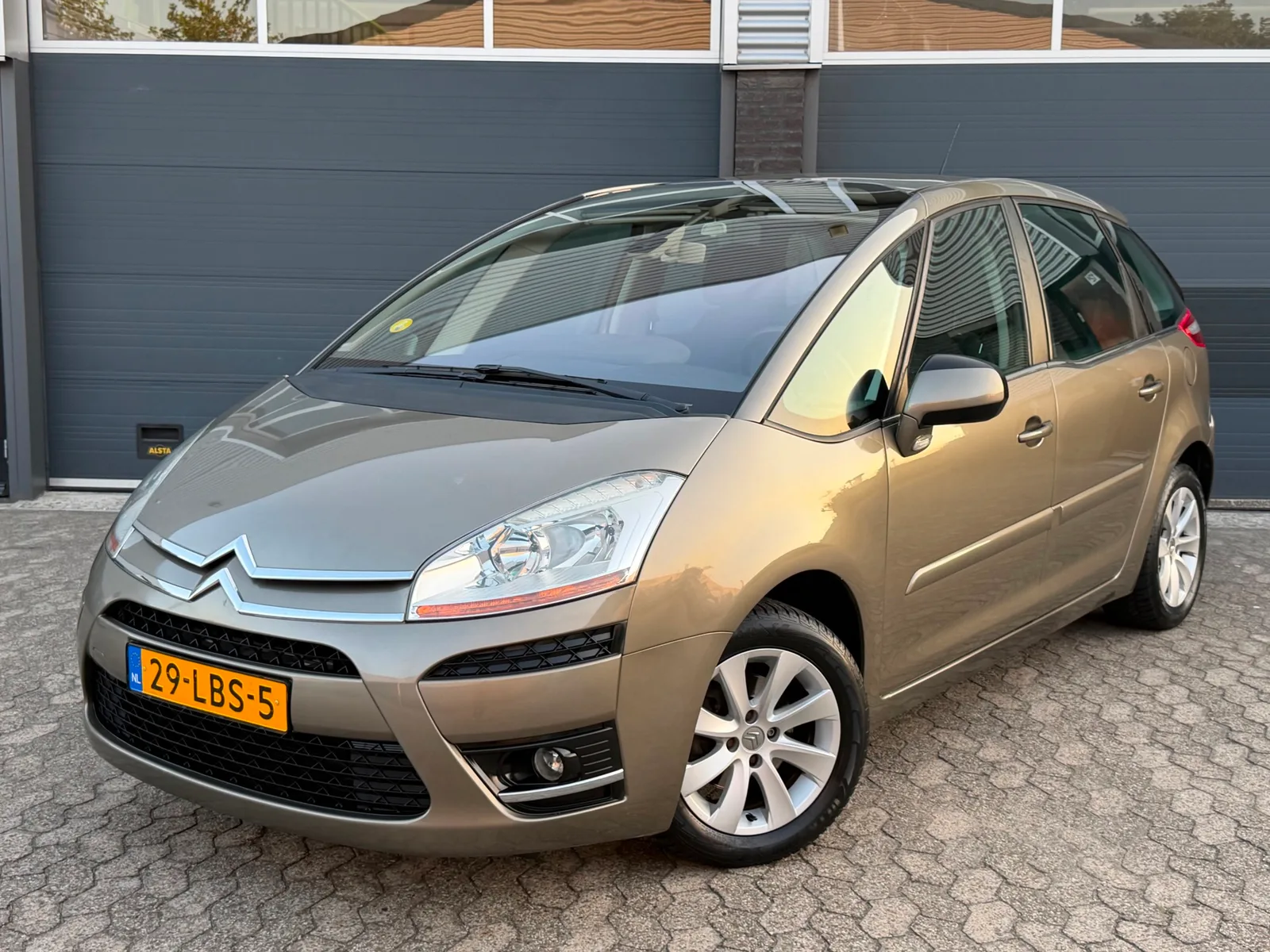 Citroën C4 Picasso (2010) — foto 1