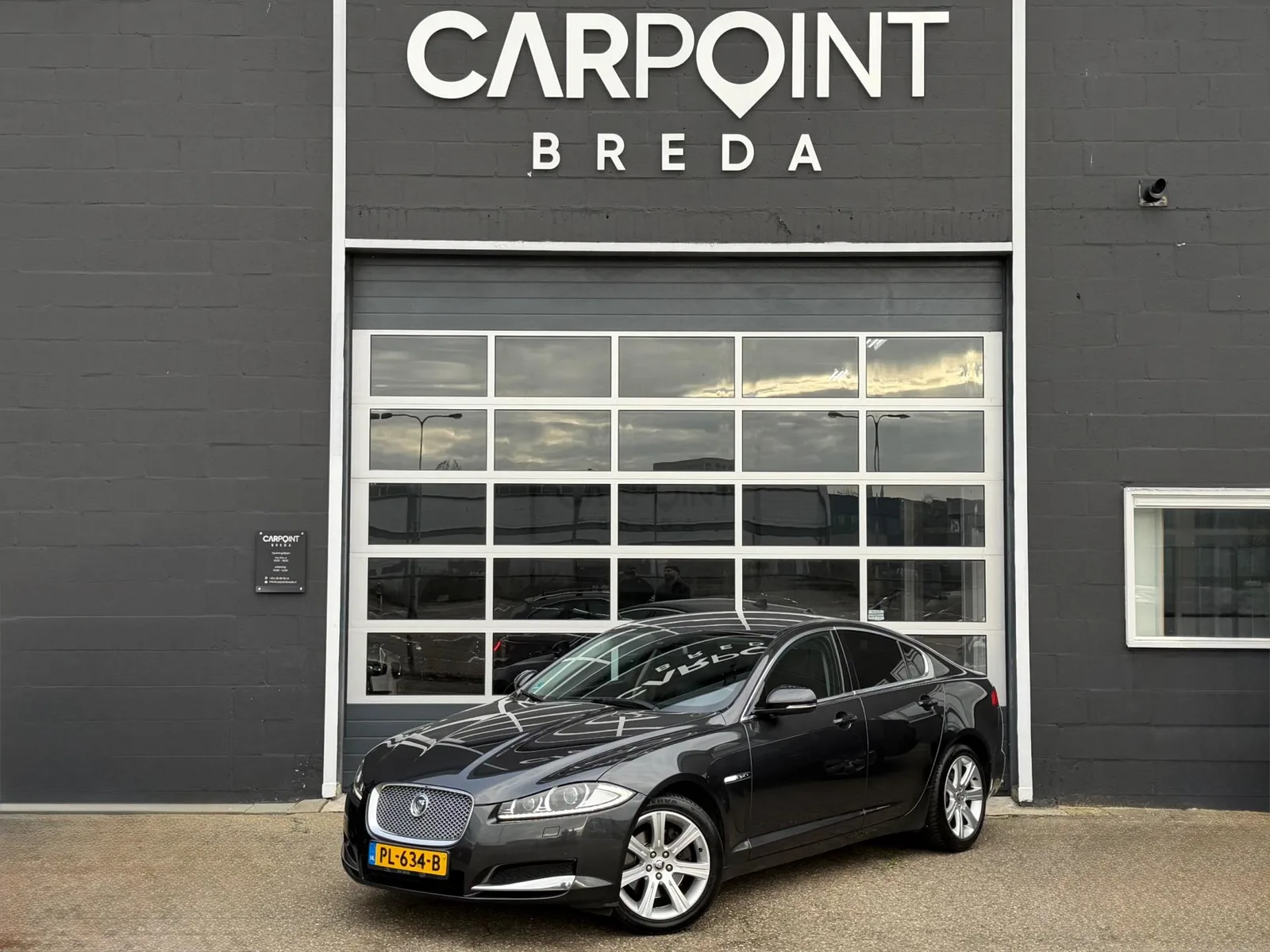 Jaguar XF (2013) — foto 1