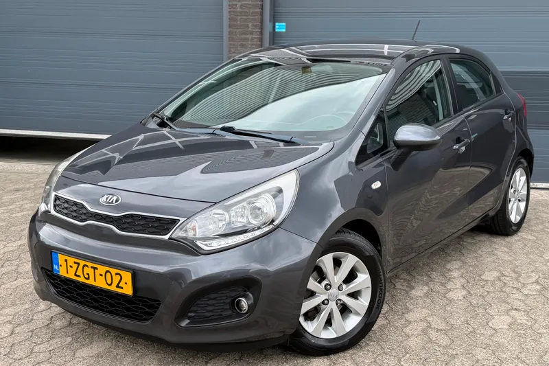 Kia Rio (2015)