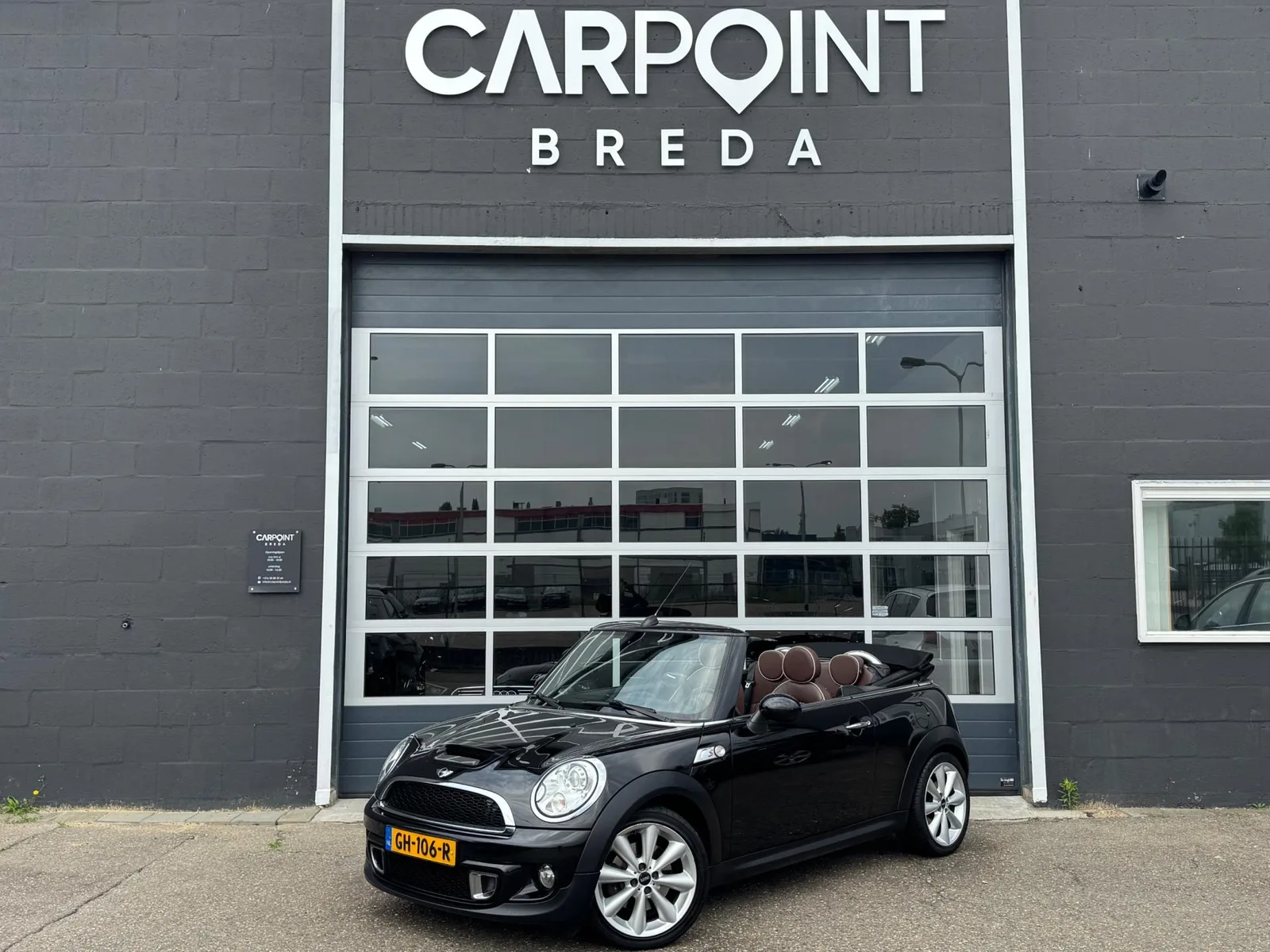MINI Cabrio (2012) — foto 1