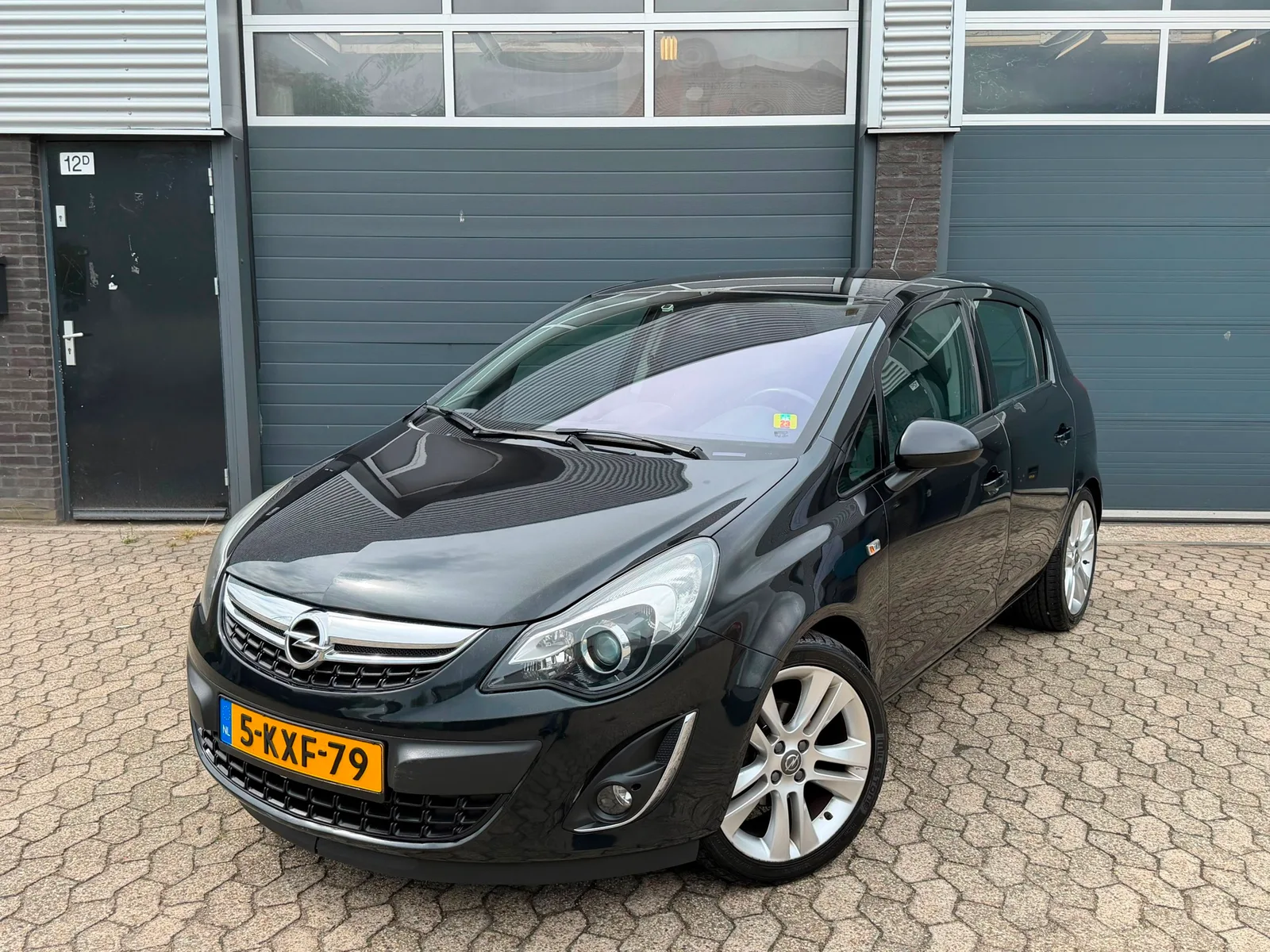 Opel Corsa (2013) — foto 1