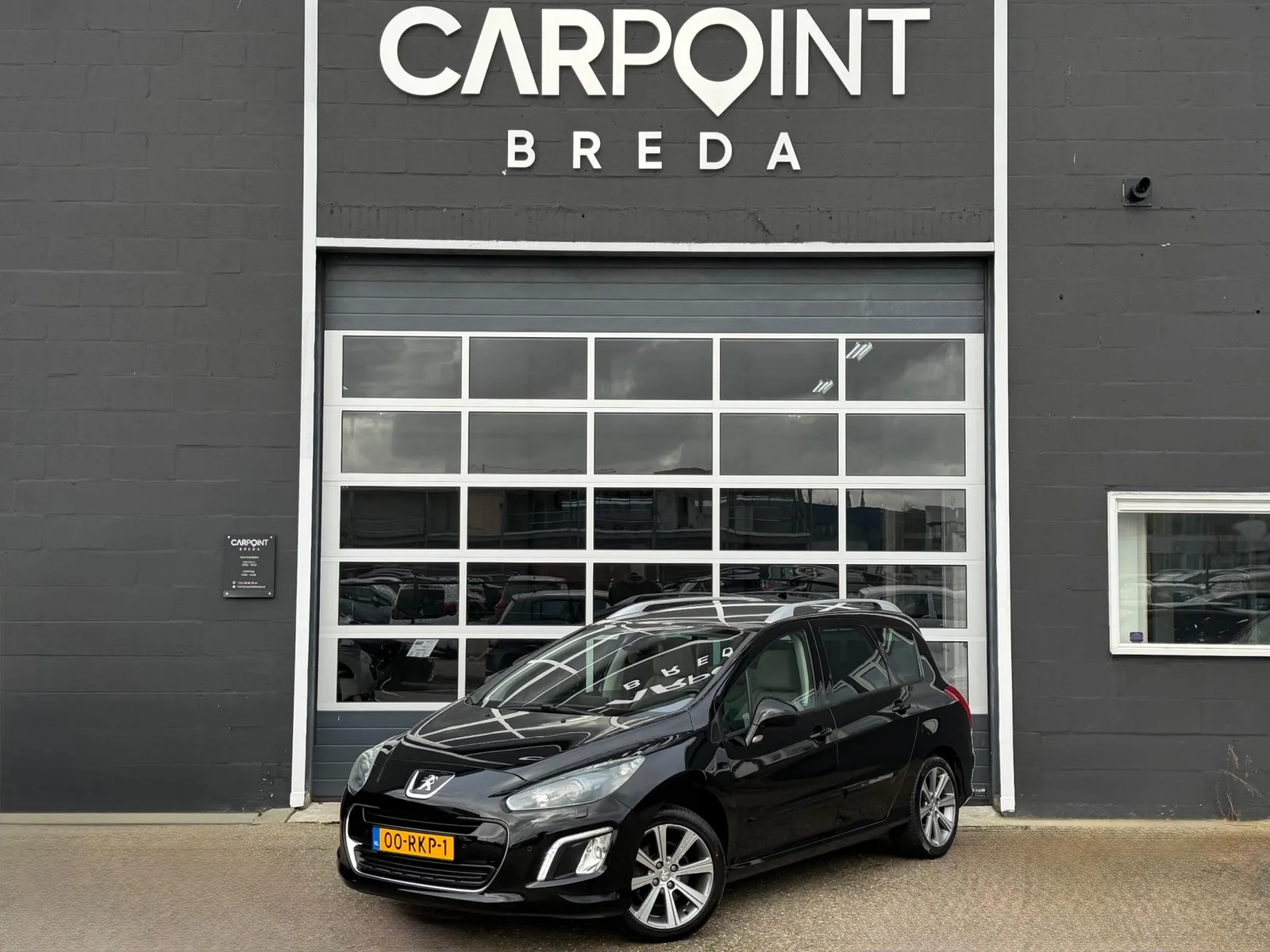 Peugeot 308 (2011) — foto 1