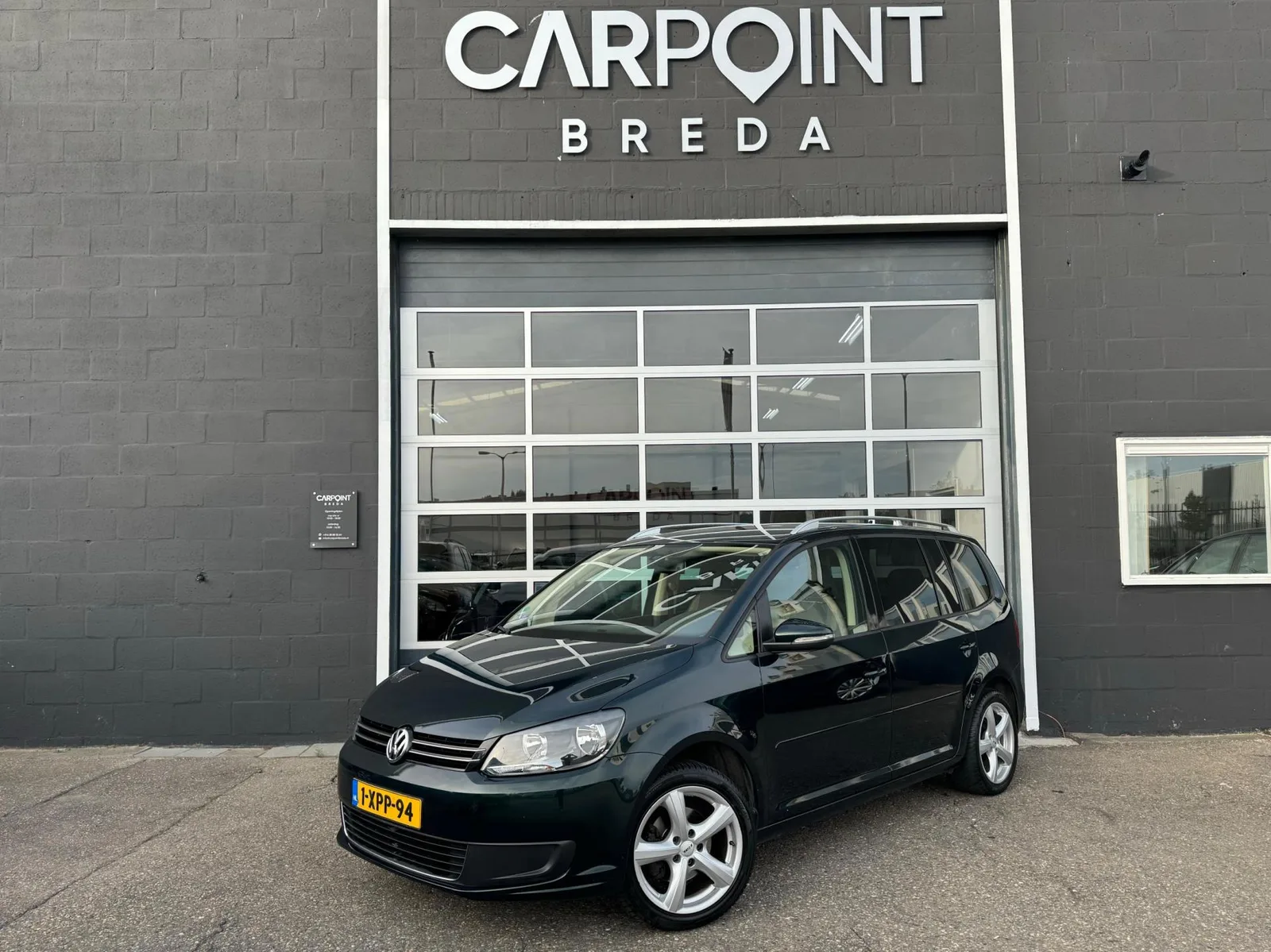 Volkswagen Touran (2014) — foto 1