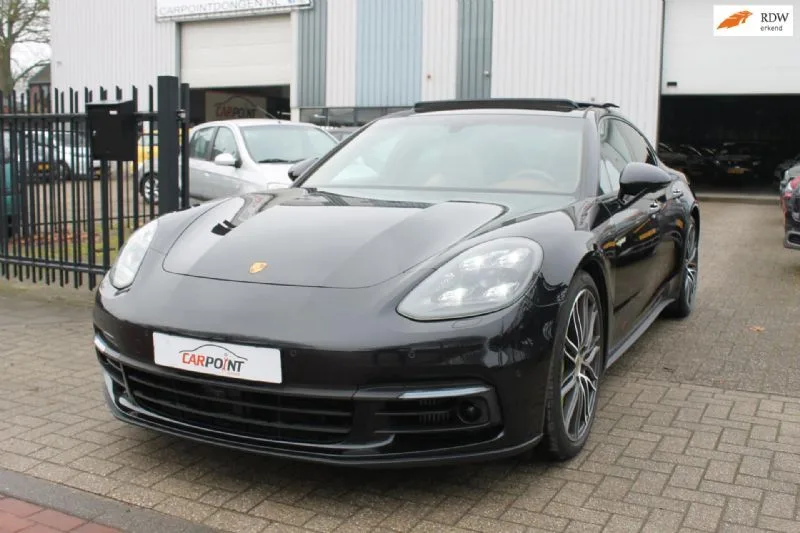 Porsche Panamera (2018) — foto 1