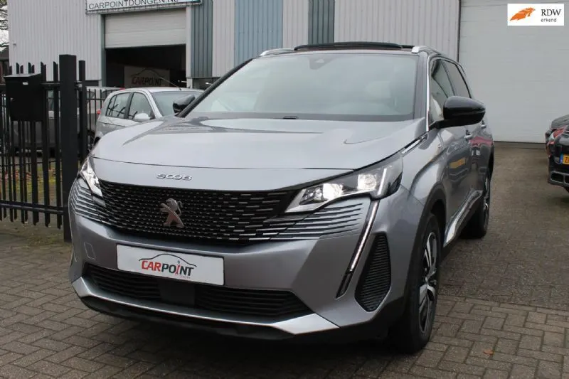 Peugeot 5008 (2023)