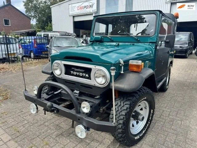 Toyota Land Cruiser (1978) — foto 1