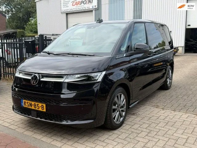 Volkswagen Multivan (2023) — foto 1