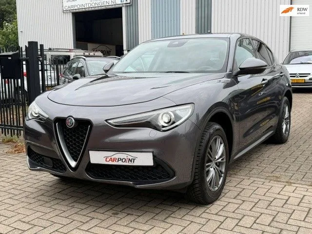 Alfa Romeo Stelvio (2019) — foto 1