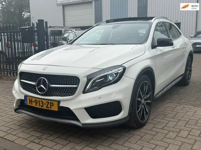 Mercedes-Benz GLA-Klasse (2016) — foto 1