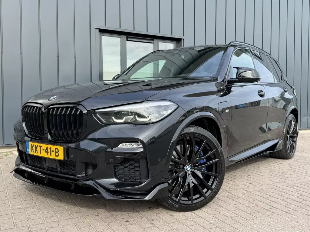 BMW X5 (2020) — foto 1