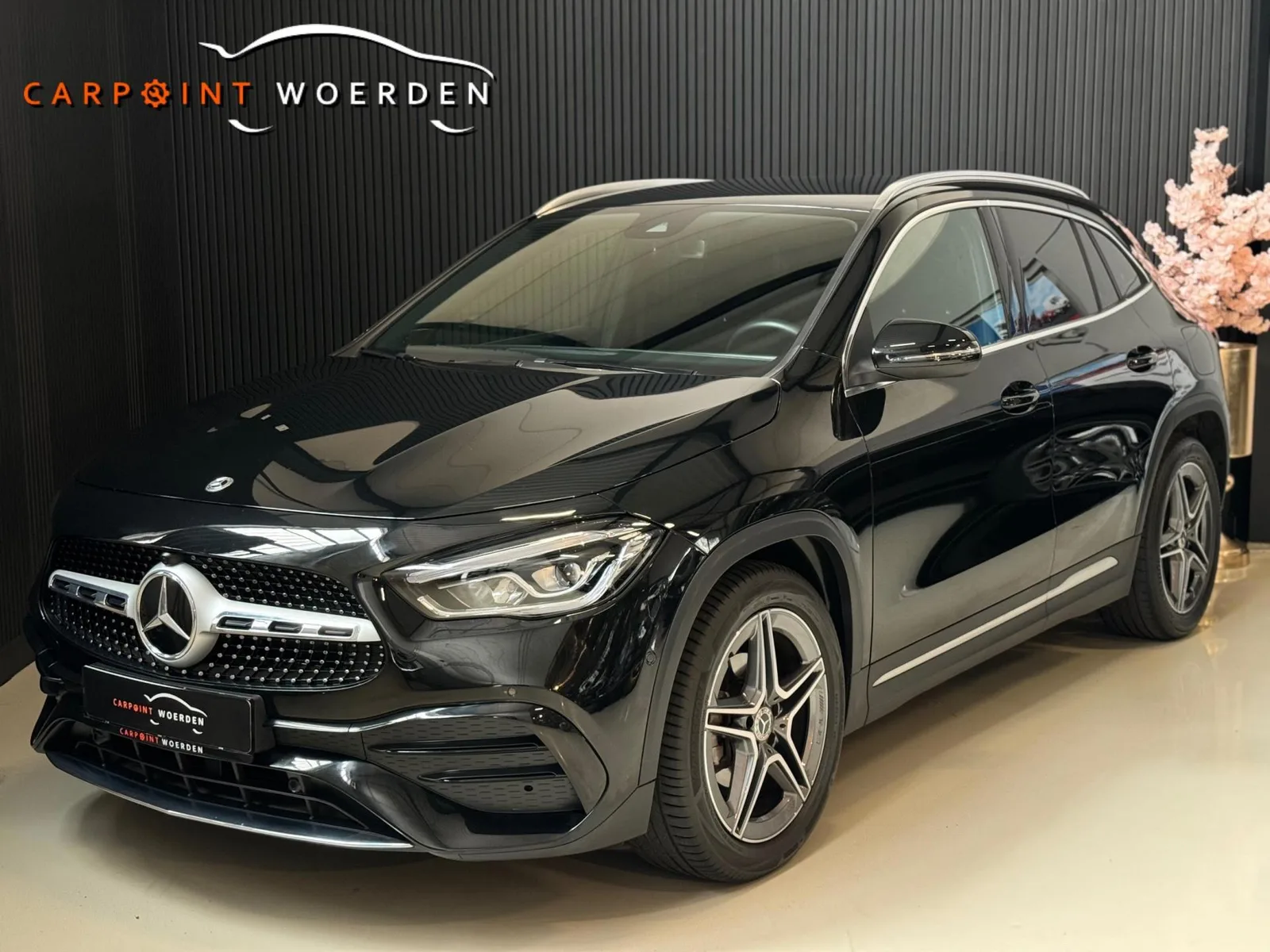 Mercedes-Benz GLA (2022) — foto 1