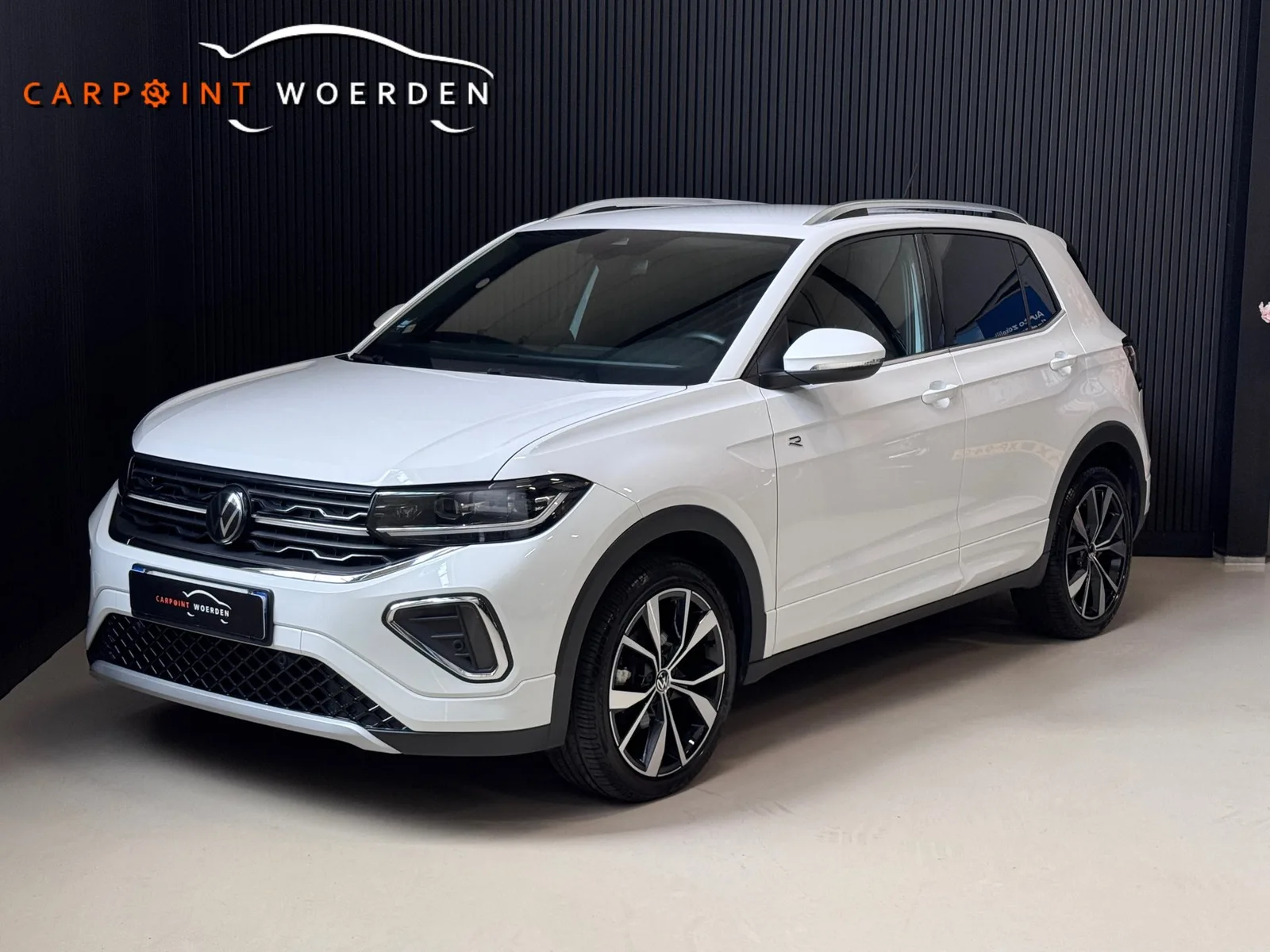 Volkswagen T-Cross (2024) — foto 1