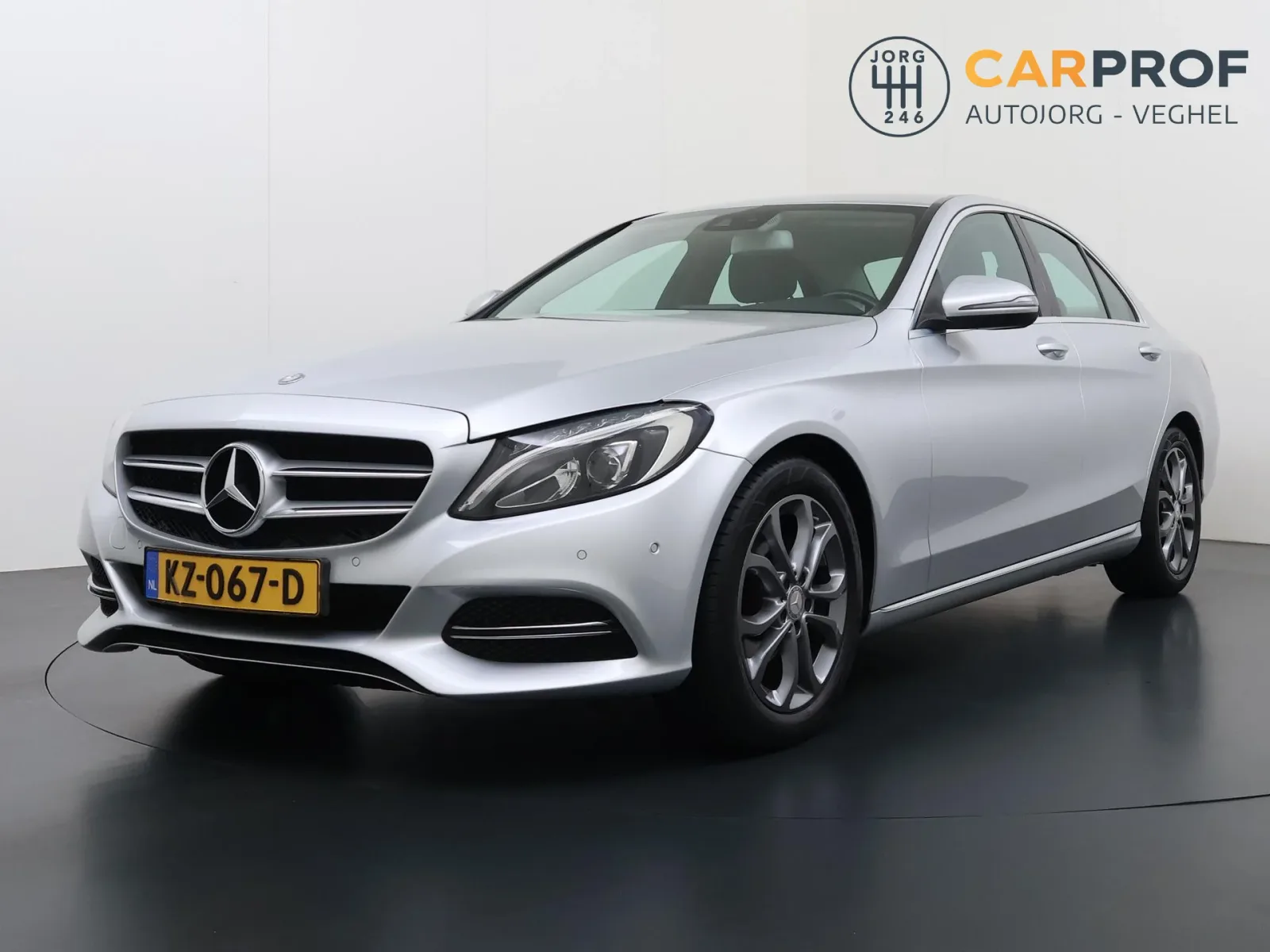 Mercedes-Benz C-Klasse (2016) — foto 1