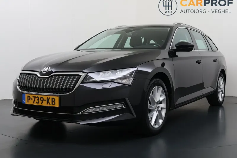 Škoda Superb (2022)