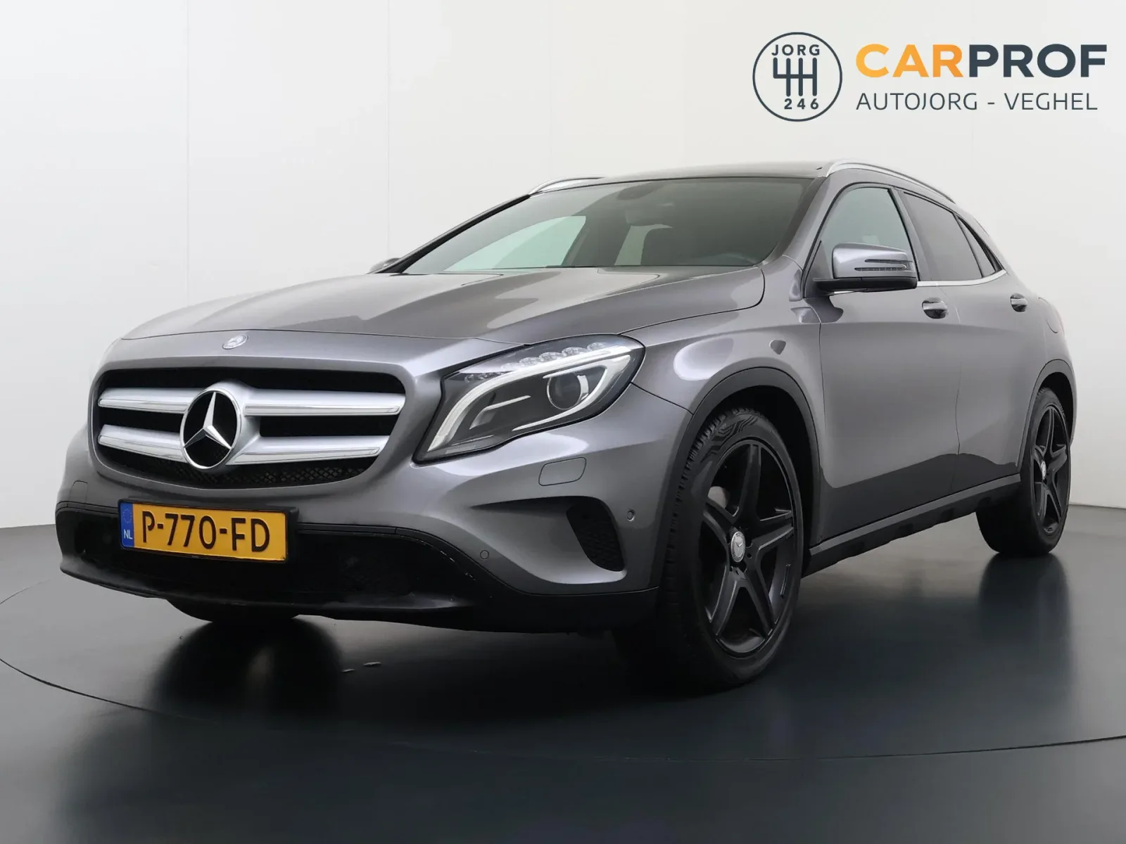 Mercedes-Benz GLA-Klasse (2015) — foto 1