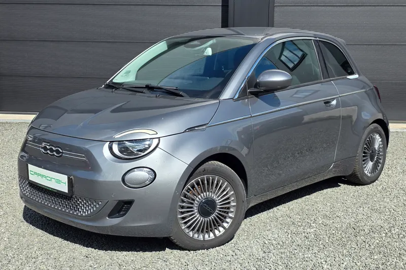 Fiat 500 (2023)