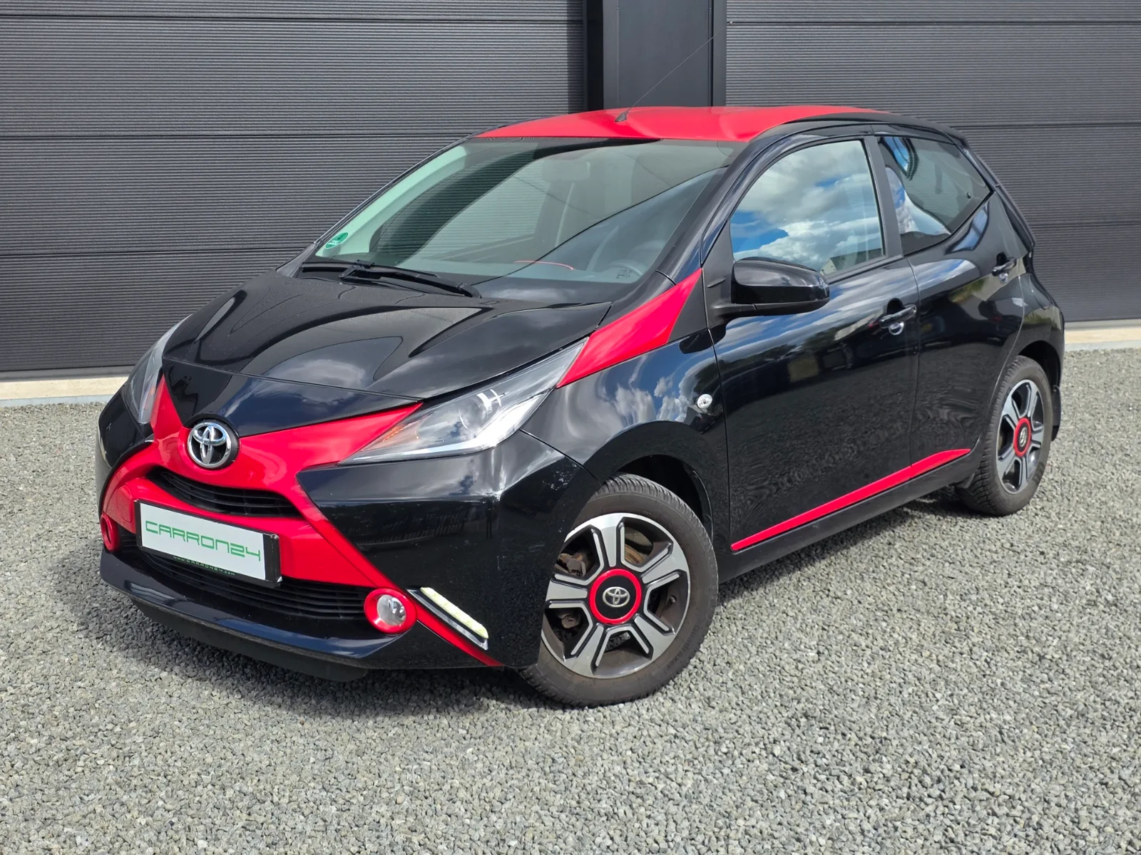 Toyota Aygo (2014) — foto 1