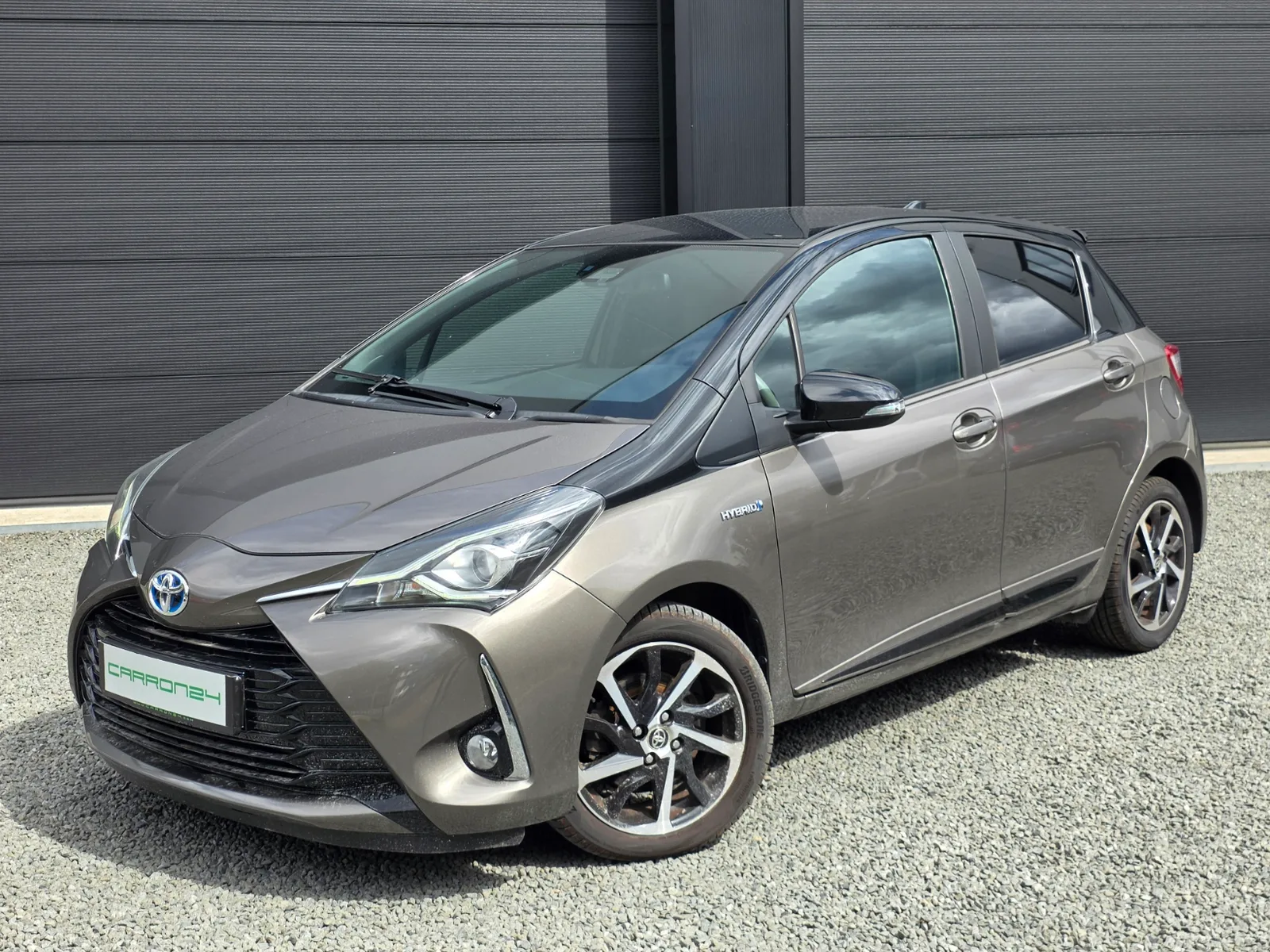 Toyota Yaris (2020) — foto 1