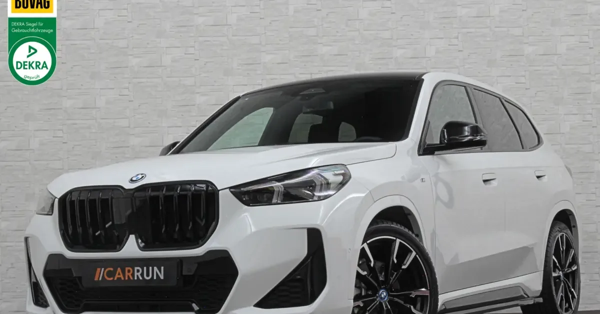 BMW iX1 (2023) — foto 1