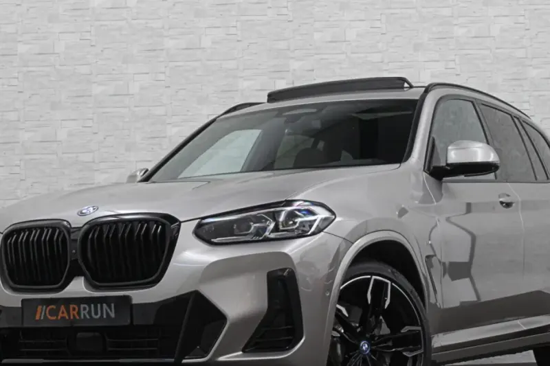 BMW iX3 (2023)