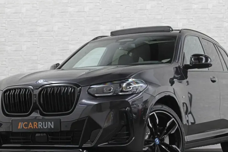 BMW iX3 (2023)