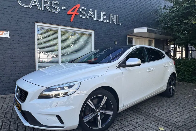 Volvo V40 (2017)