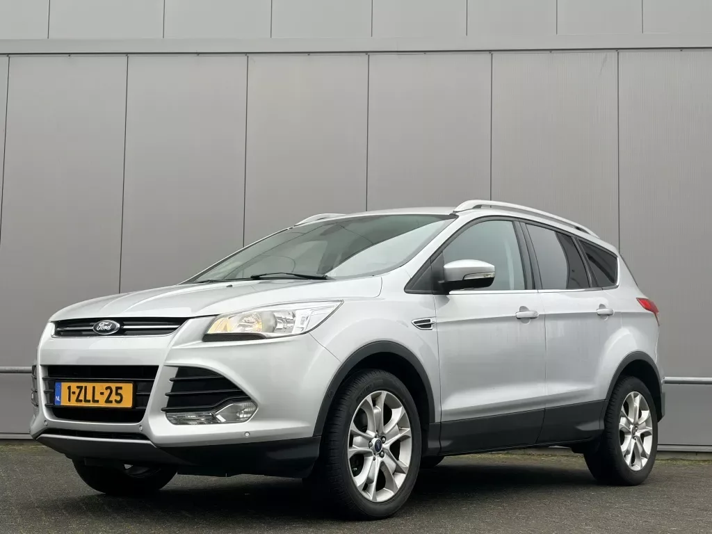 Ford Kuga (2015) — foto 1