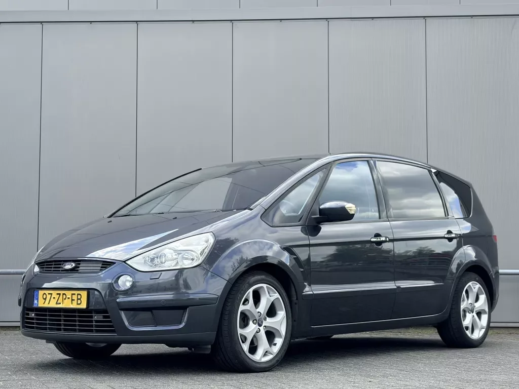 Ford S-Max (2008) — foto 1