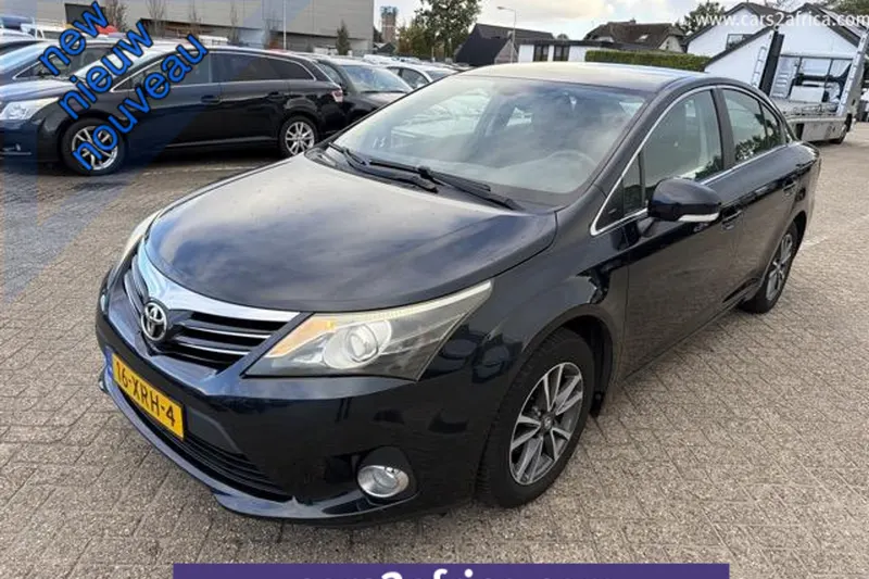 Toyota Avensis (2012)