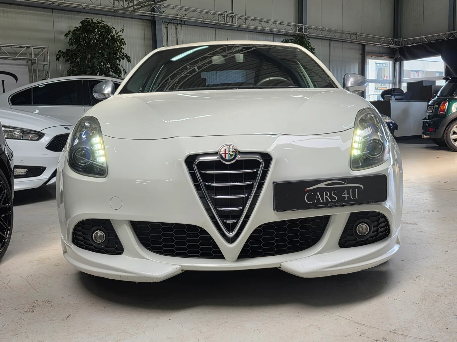 Alfa Romeo Giulietta (2010) — foto 1