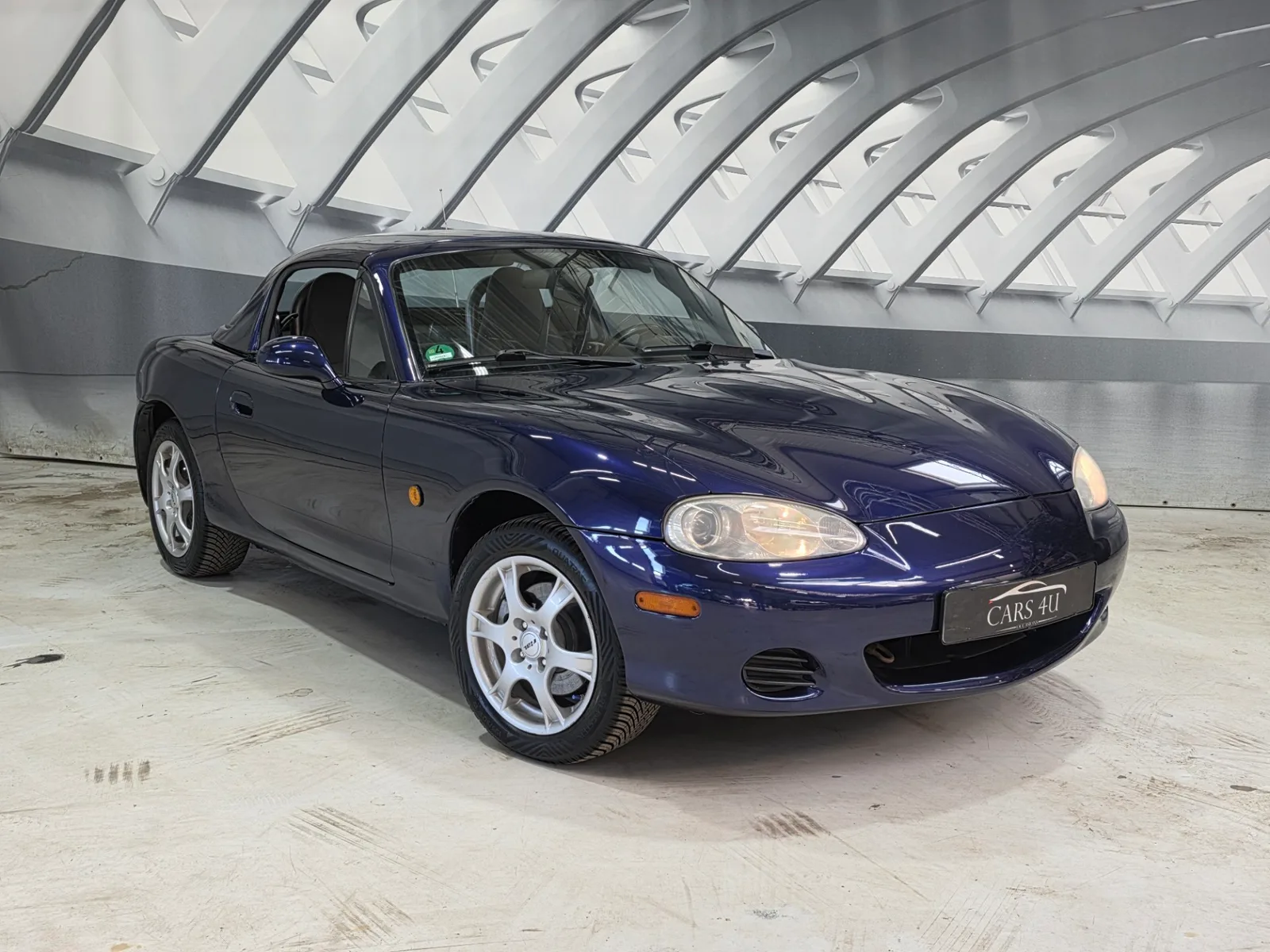 Mazda MX-5 (2004) — foto 1