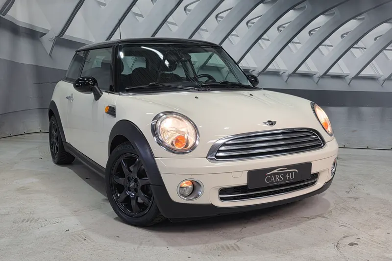 MINI One (2008)