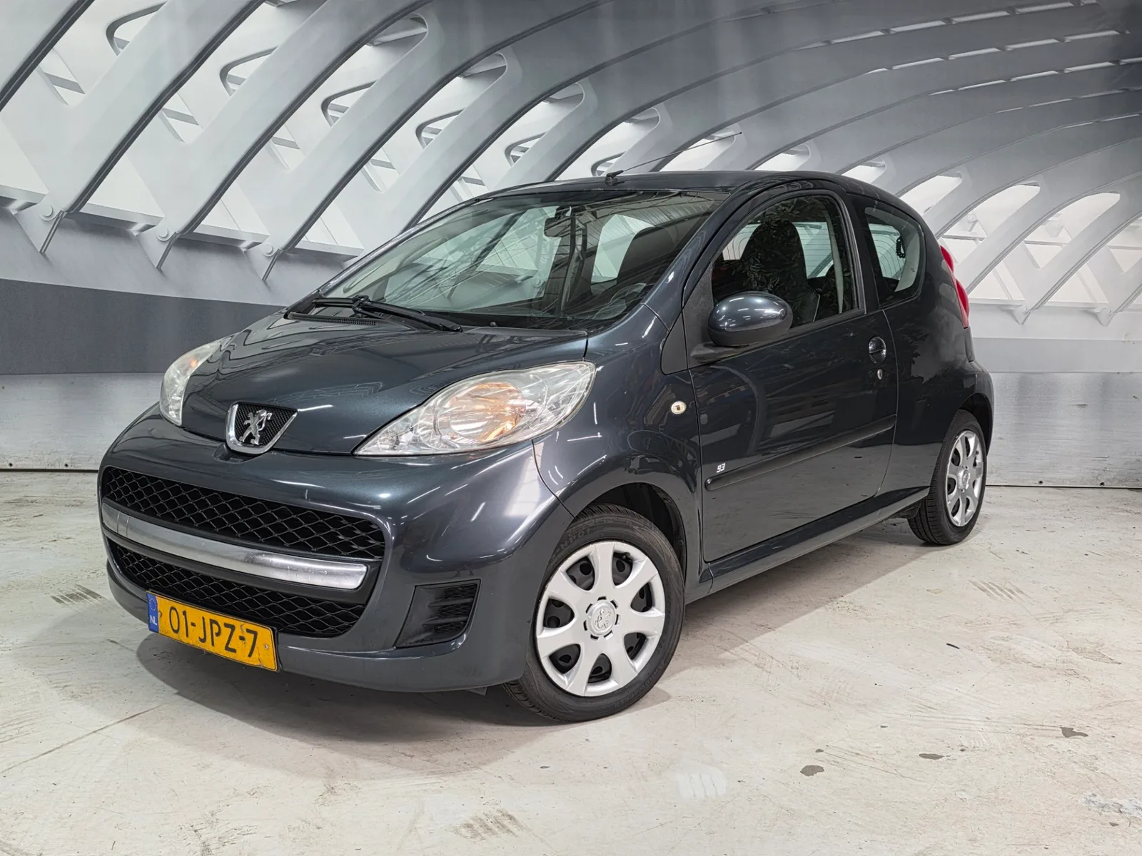 Peugeot 107 (2009) — foto 1