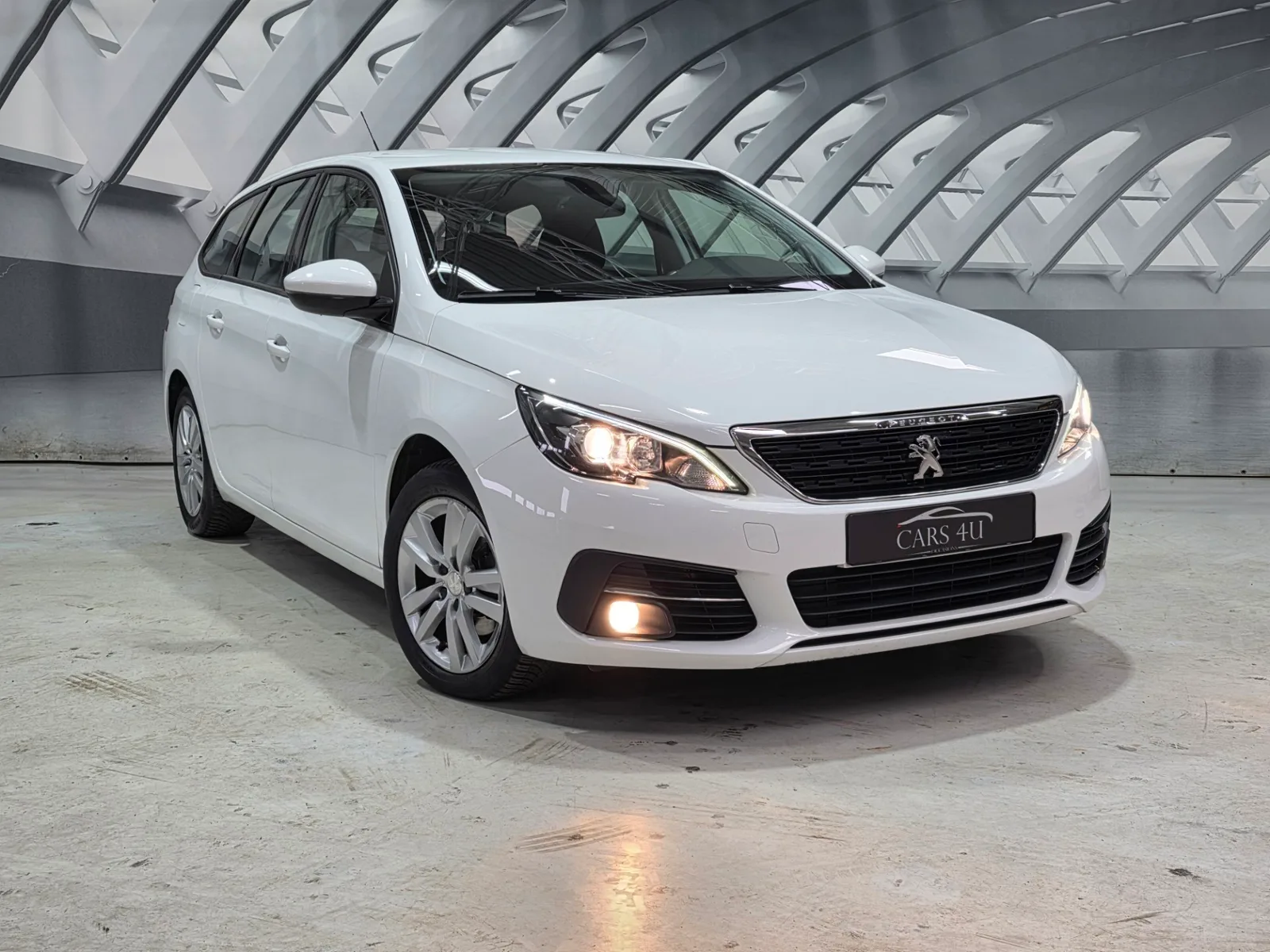 Peugeot 308 (2021) — foto 1