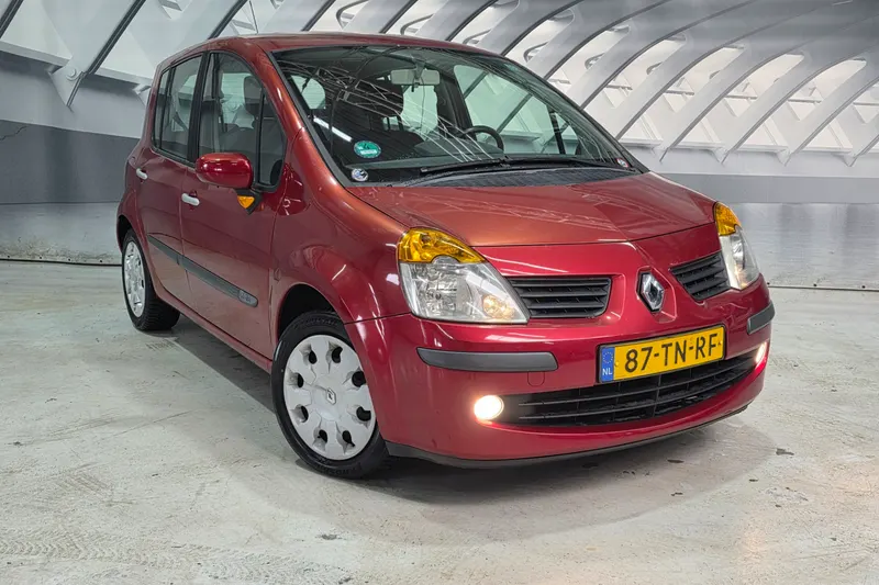 Renault Modus (2005)