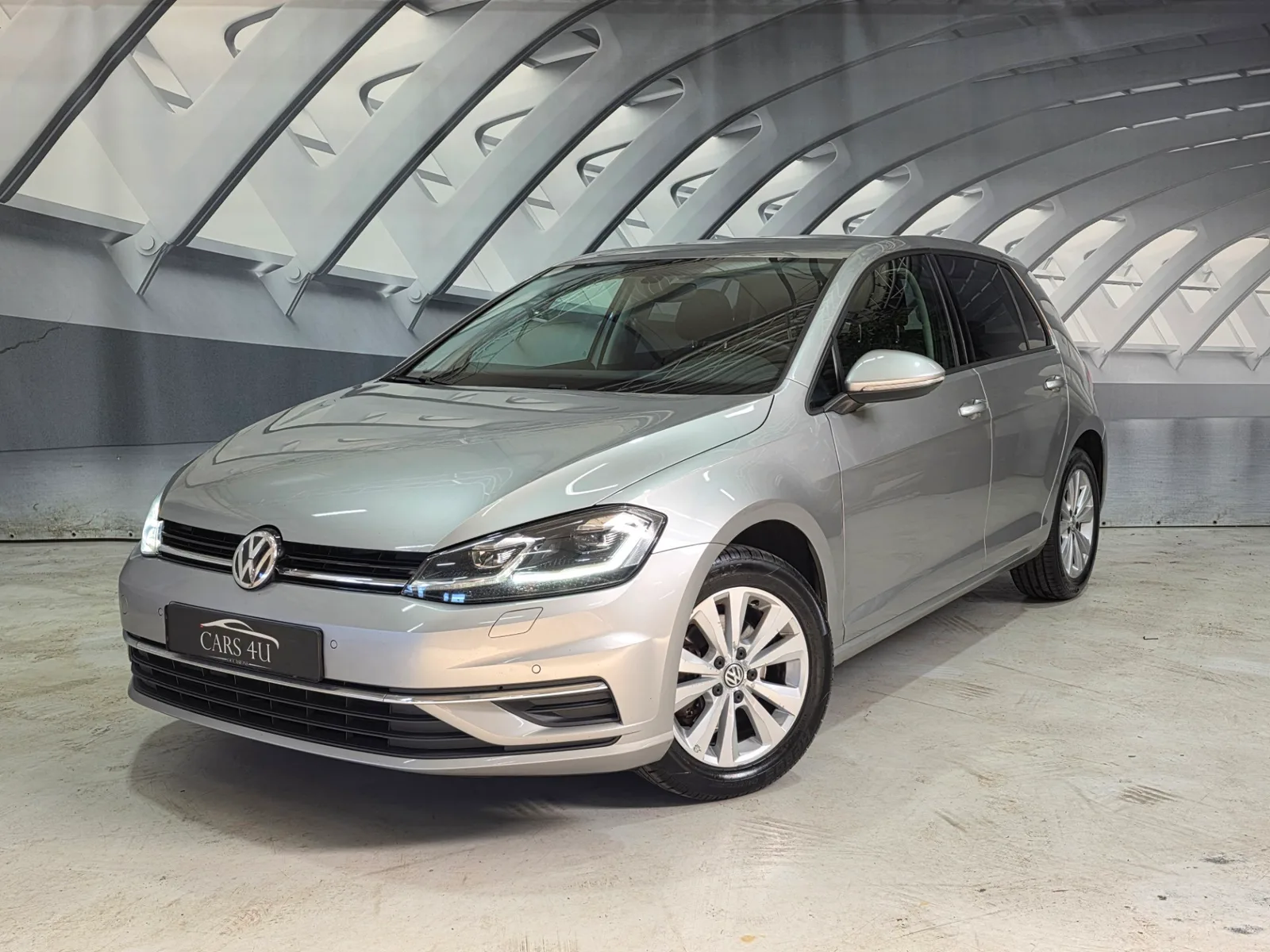 Volkswagen Golf (2018) — foto 1